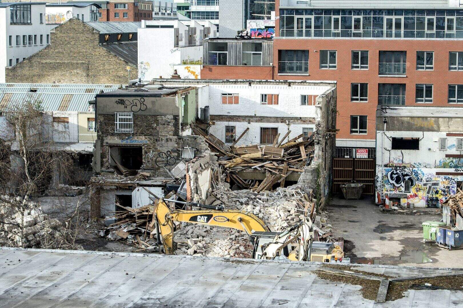 U2's iconic studio at Windmill Lane is demolished | Irish Independent